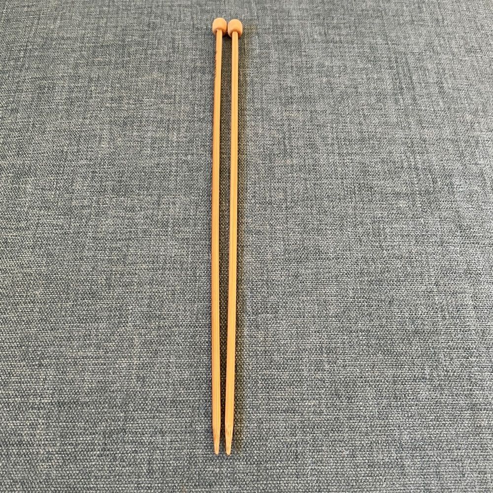 Clover Knitting Needles, Size 6